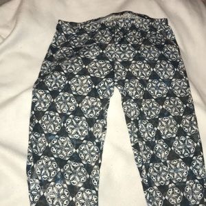 Cute and comfy. Hardly worn pants